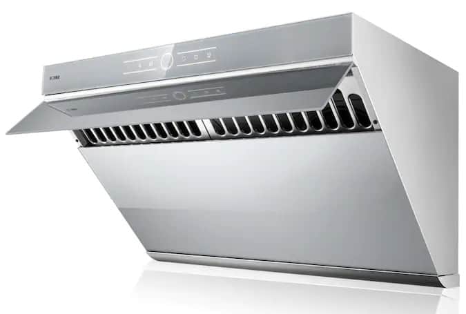A front view of the FOTILE JQG7501.G (30") Under Cabinet range hood for our The Top 5 Best Under Cabinet Range Hoods of 2022 listicle.